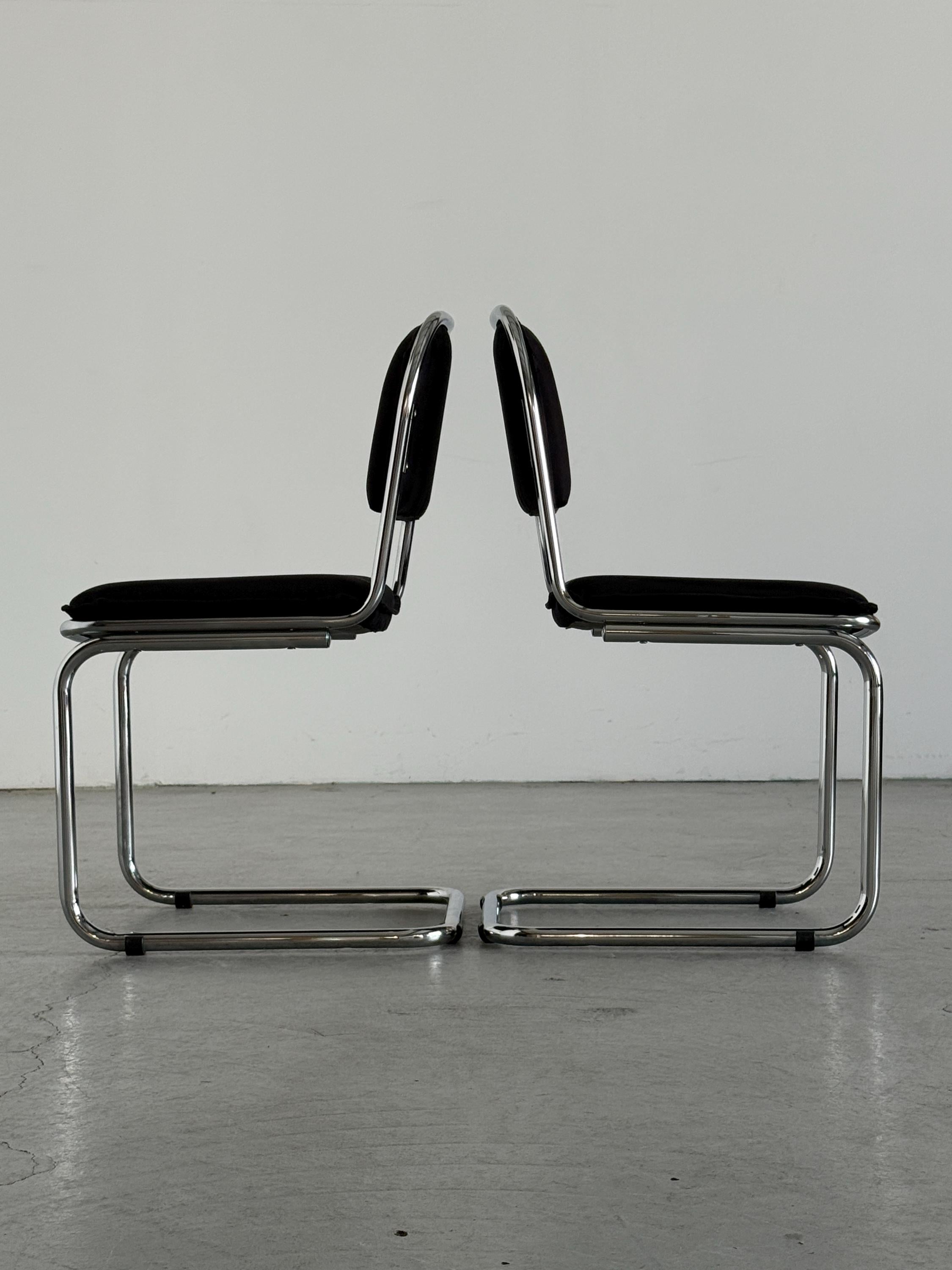 Bauhaus Design Cantilever Chairs