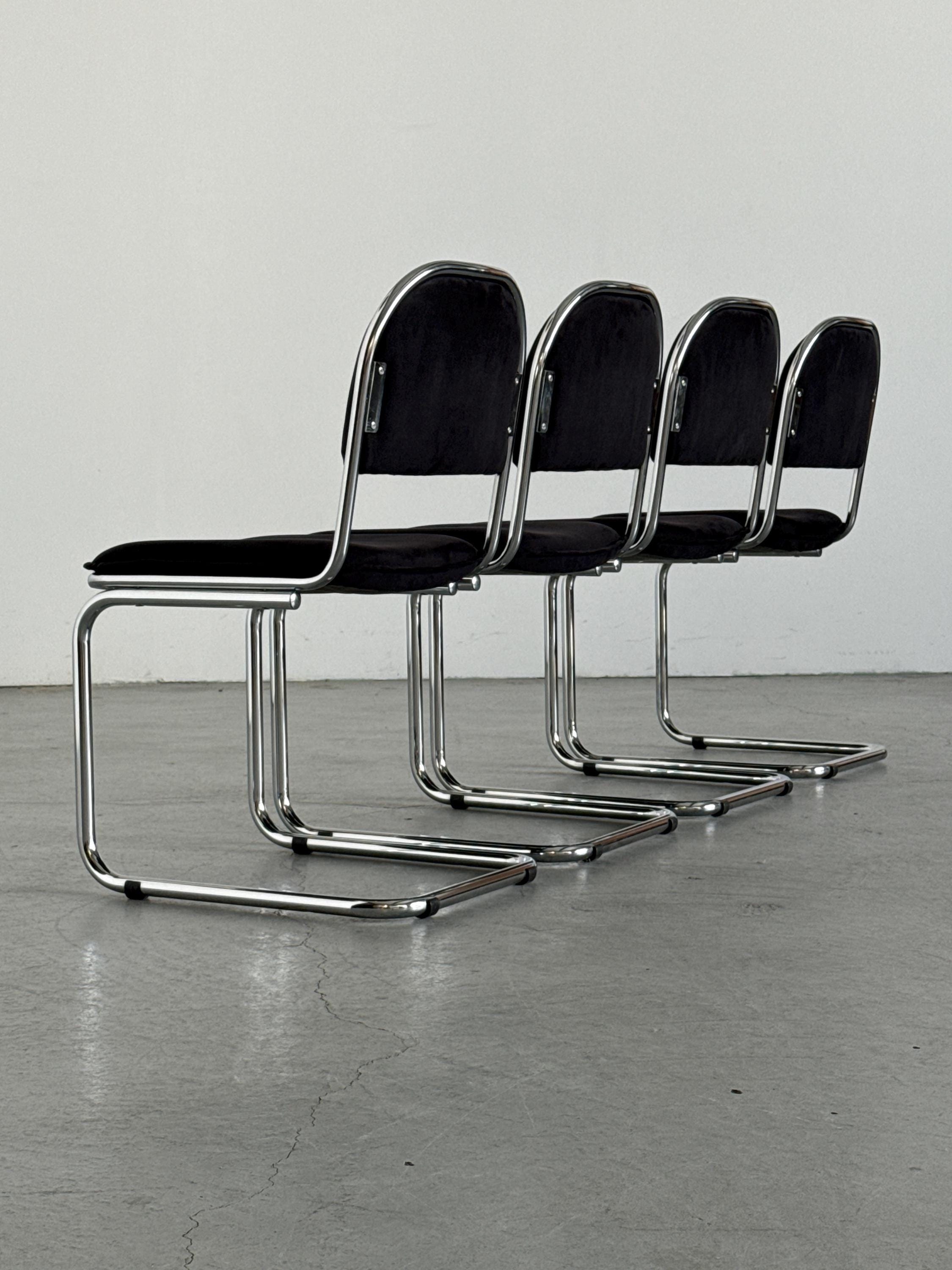 Bauhaus Design Cantilever Chairs