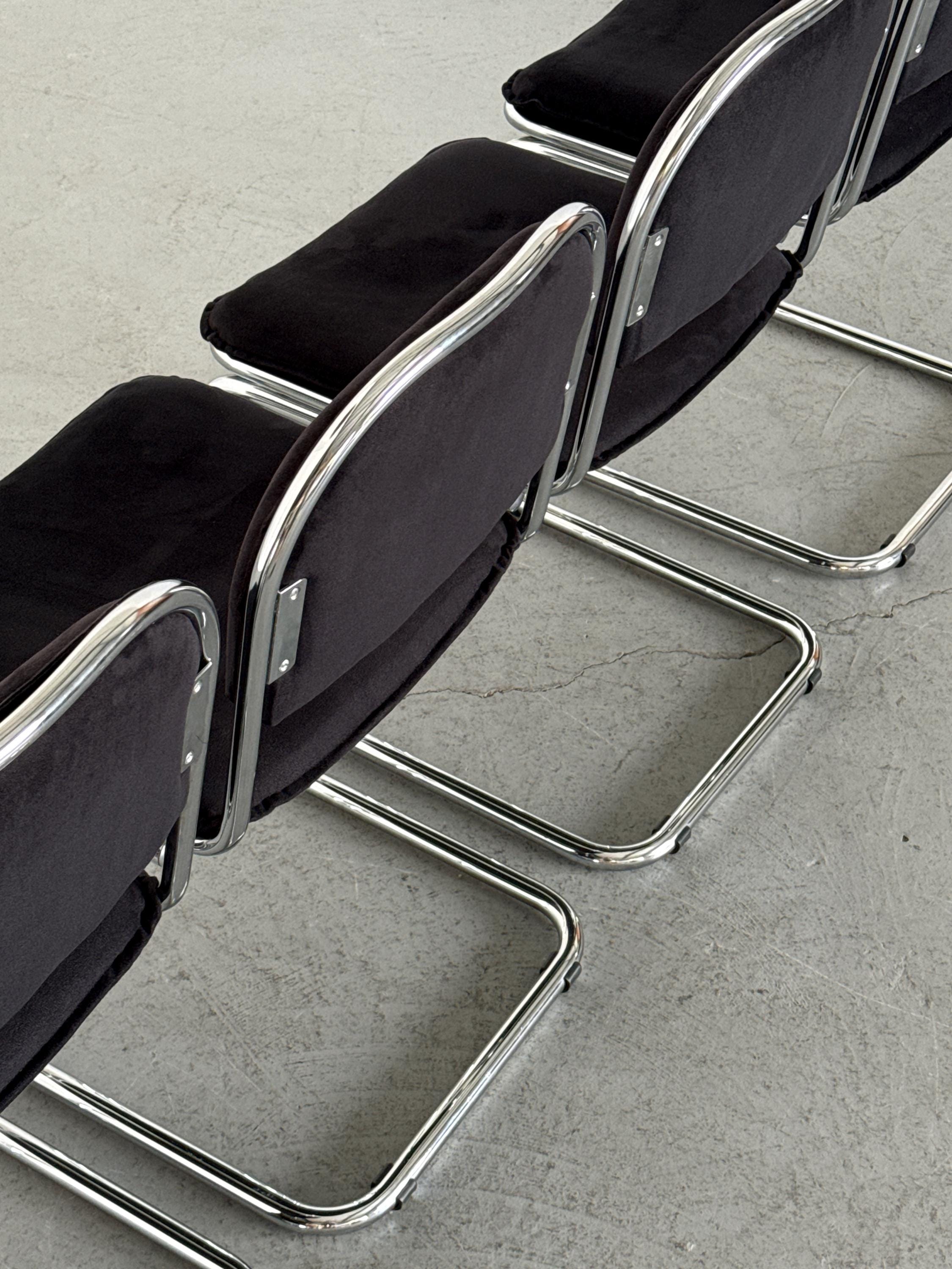 Bauhaus Design Cantilever Chairs