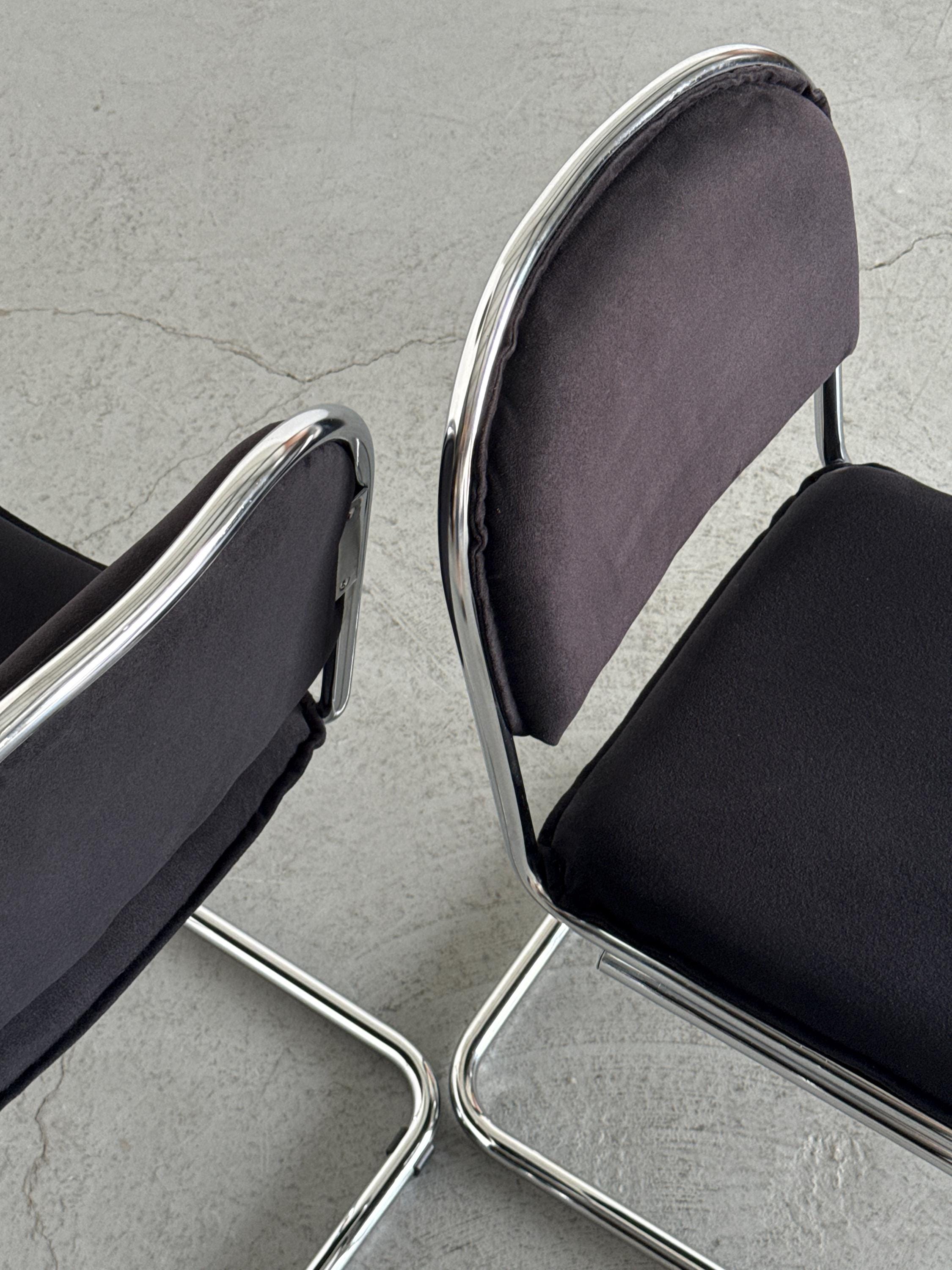 Bauhaus Design Cantilever Chairs