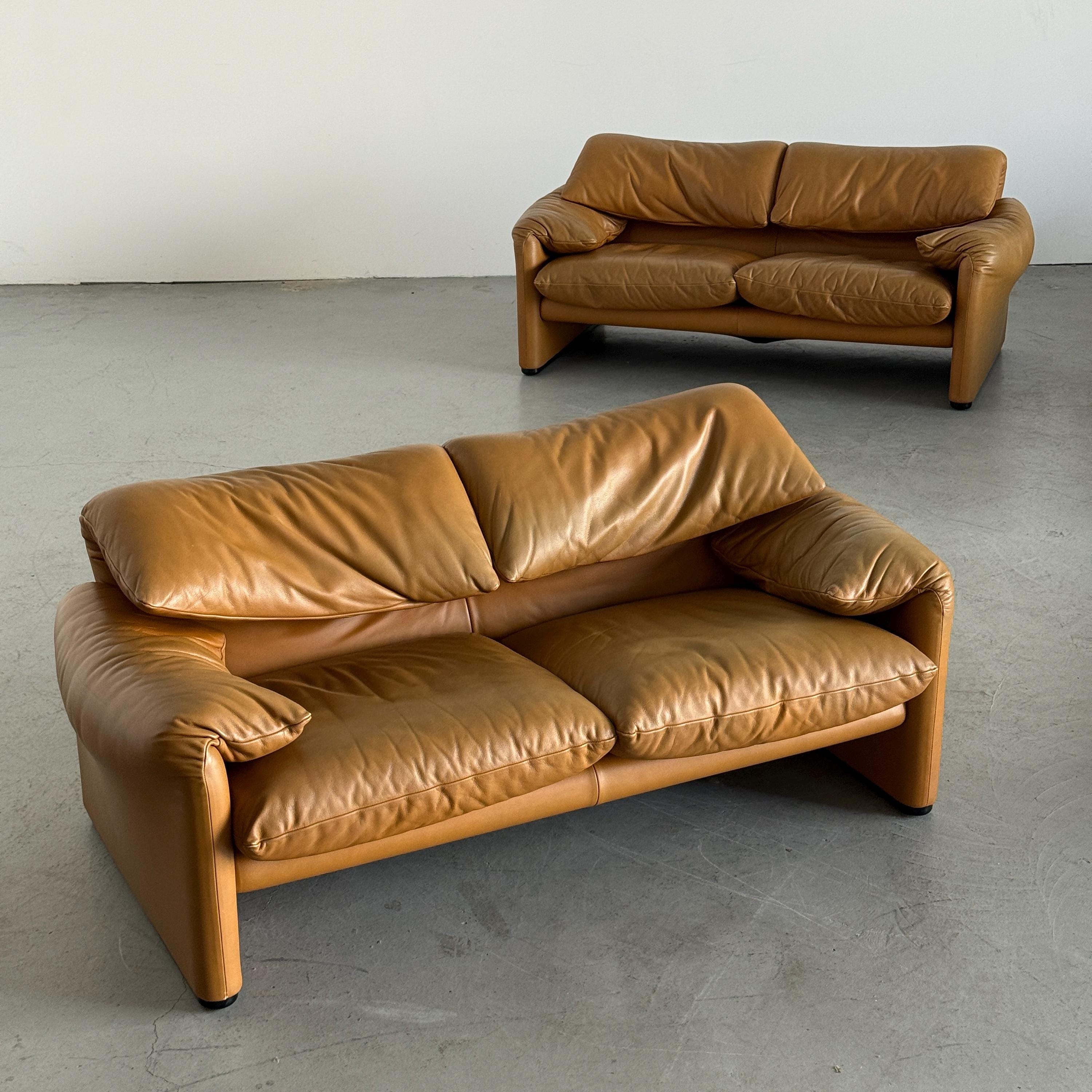 Maralunga Sofa by Vico Magistretti for Cassina