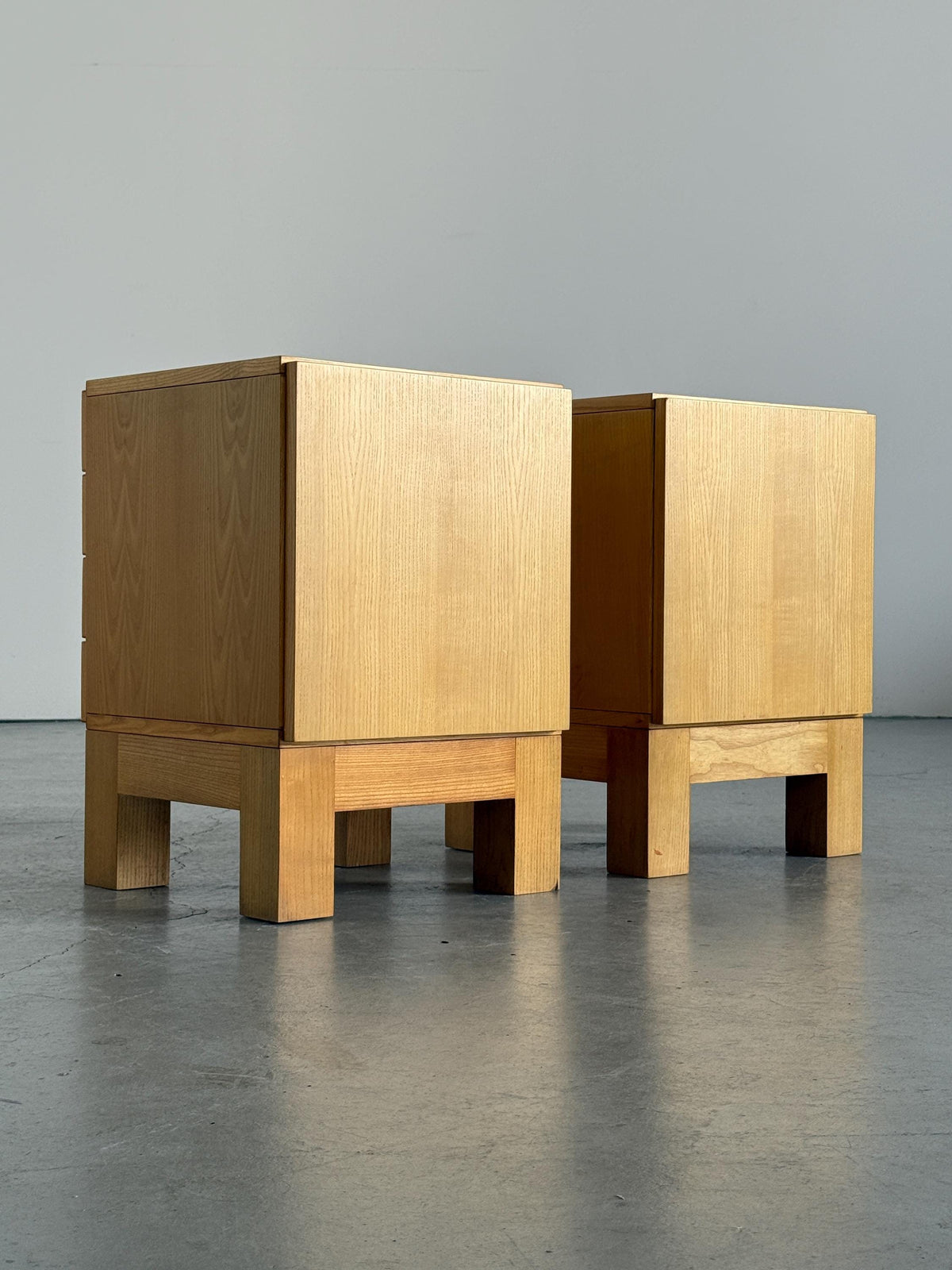 Four-Drawer Bedside Cabinets with Recessed Circular Pulls