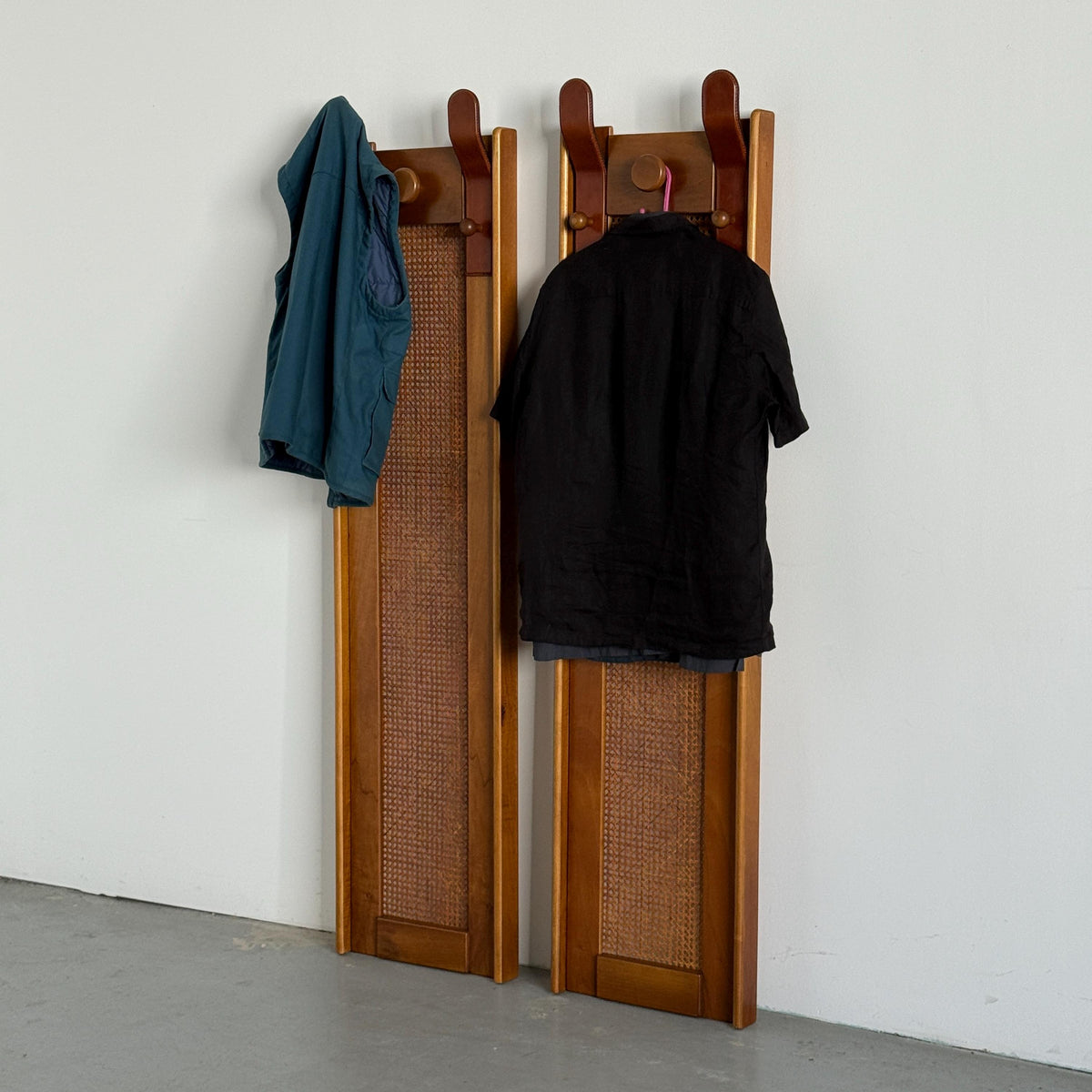 La Moderna Wall-Mounted Coat Rack in Cane and Leather