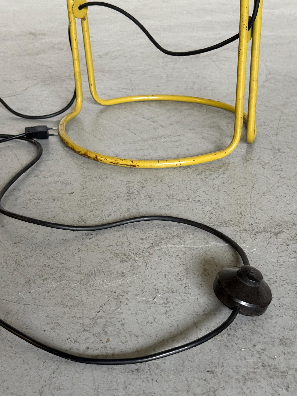 Globe Floor Lamp with Tubular Yellow Metal