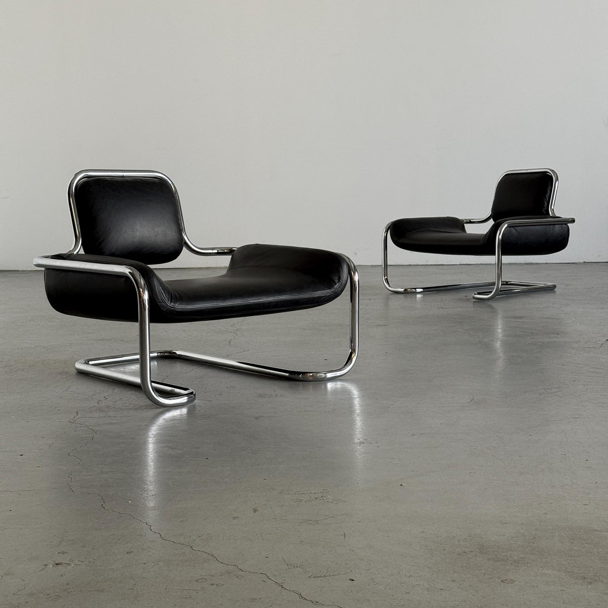 Limande Lounge Chairs by Kwok Hoï Chan for Steiner