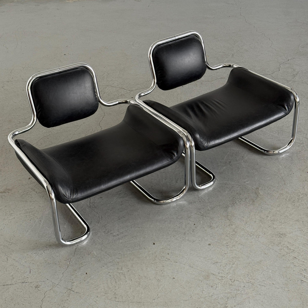 Limande Lounge Chairs by Kwok Hoï Chan for Steiner