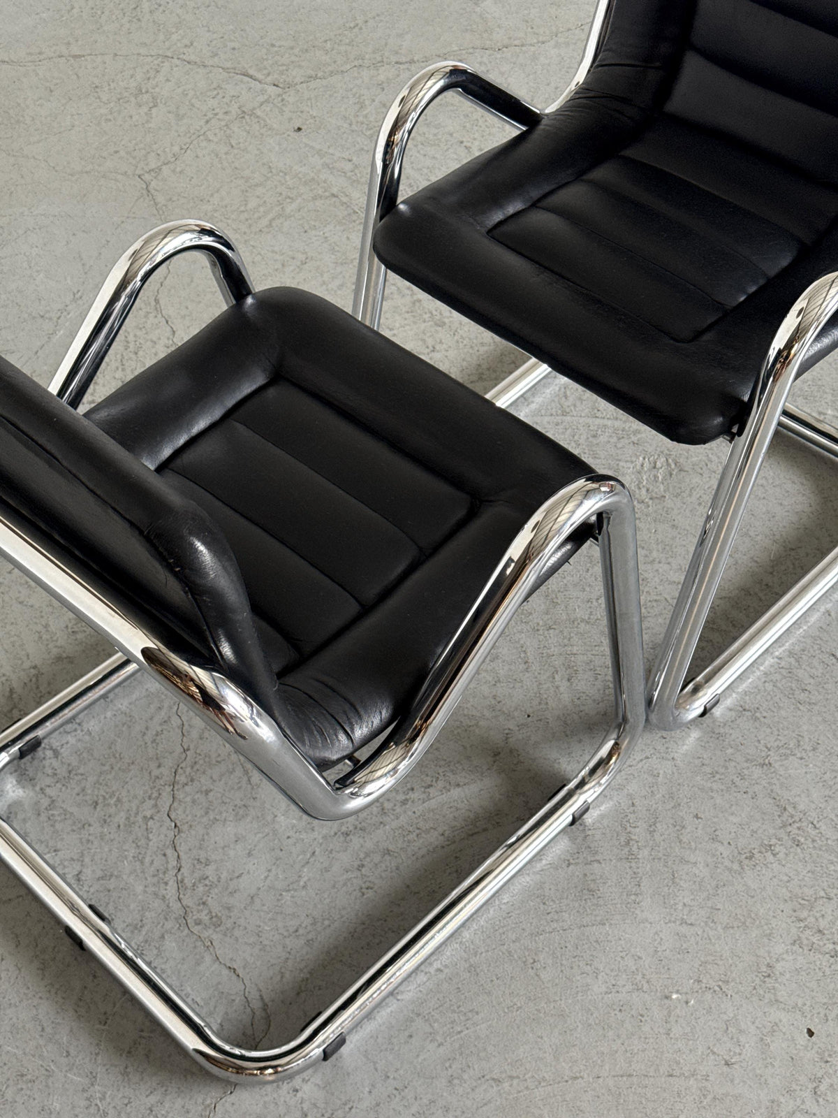 Tubular Chrome Zig-Zag Cantilever Armchair