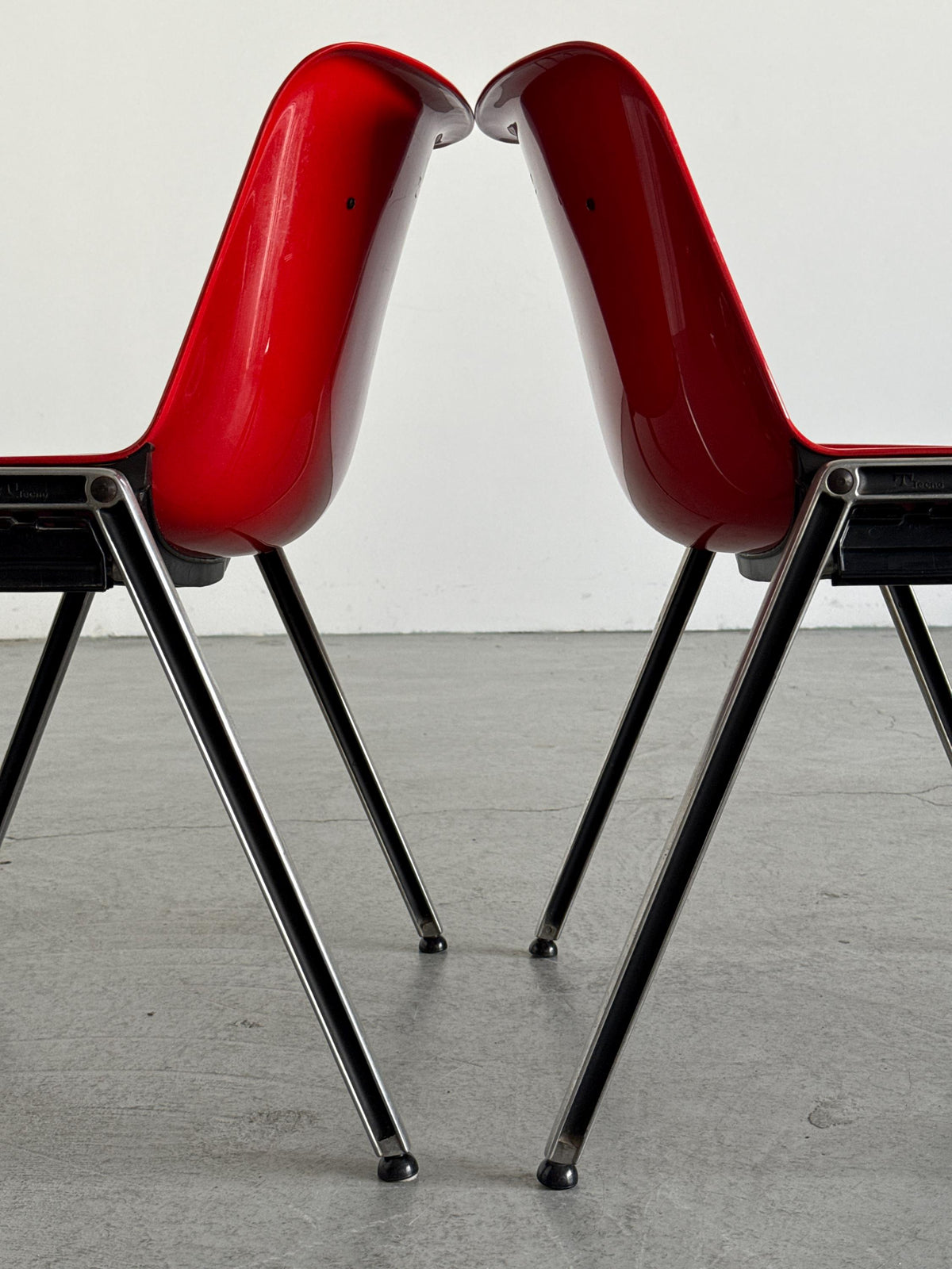 Modus SM 203 Chair by Centro Progetti Tecno