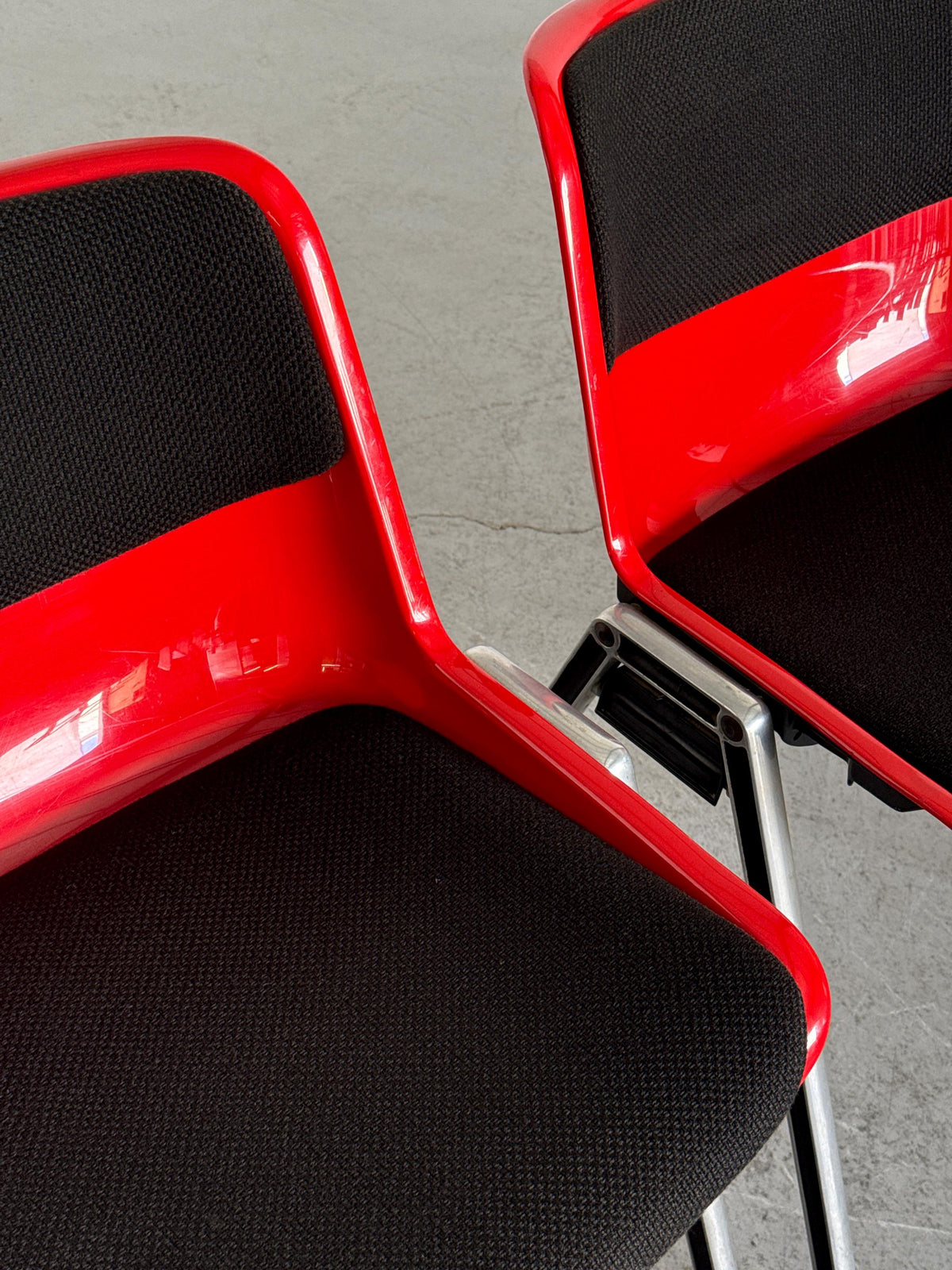 Modus SM 203 Chair by Centro Progetti Tecno