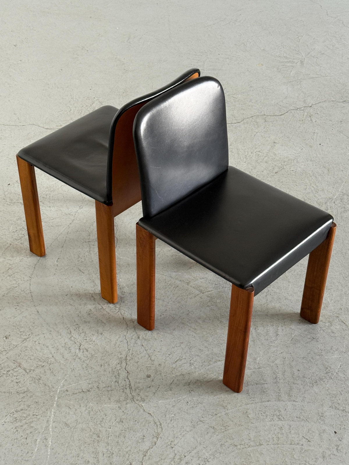 Italian Elegant Modern Leather Dining Chairs