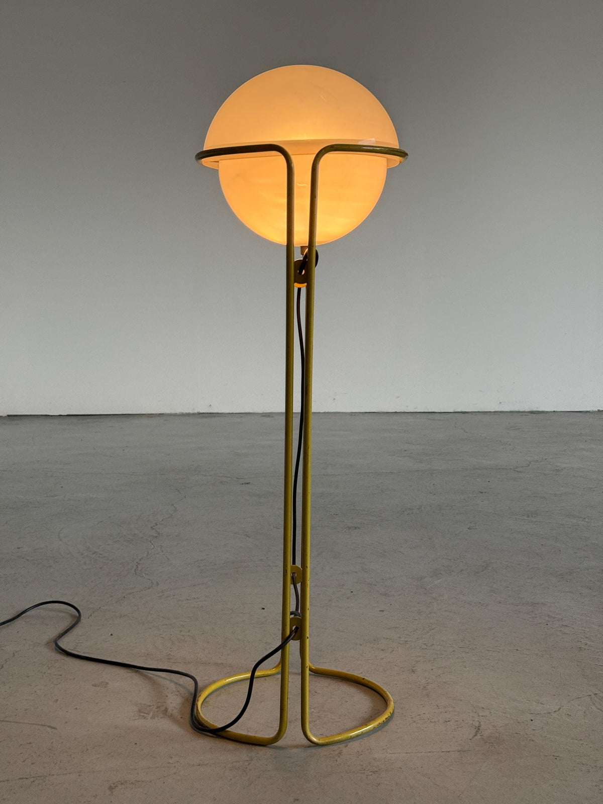 Globe Floor Lamp with Tubular Yellow Metal
