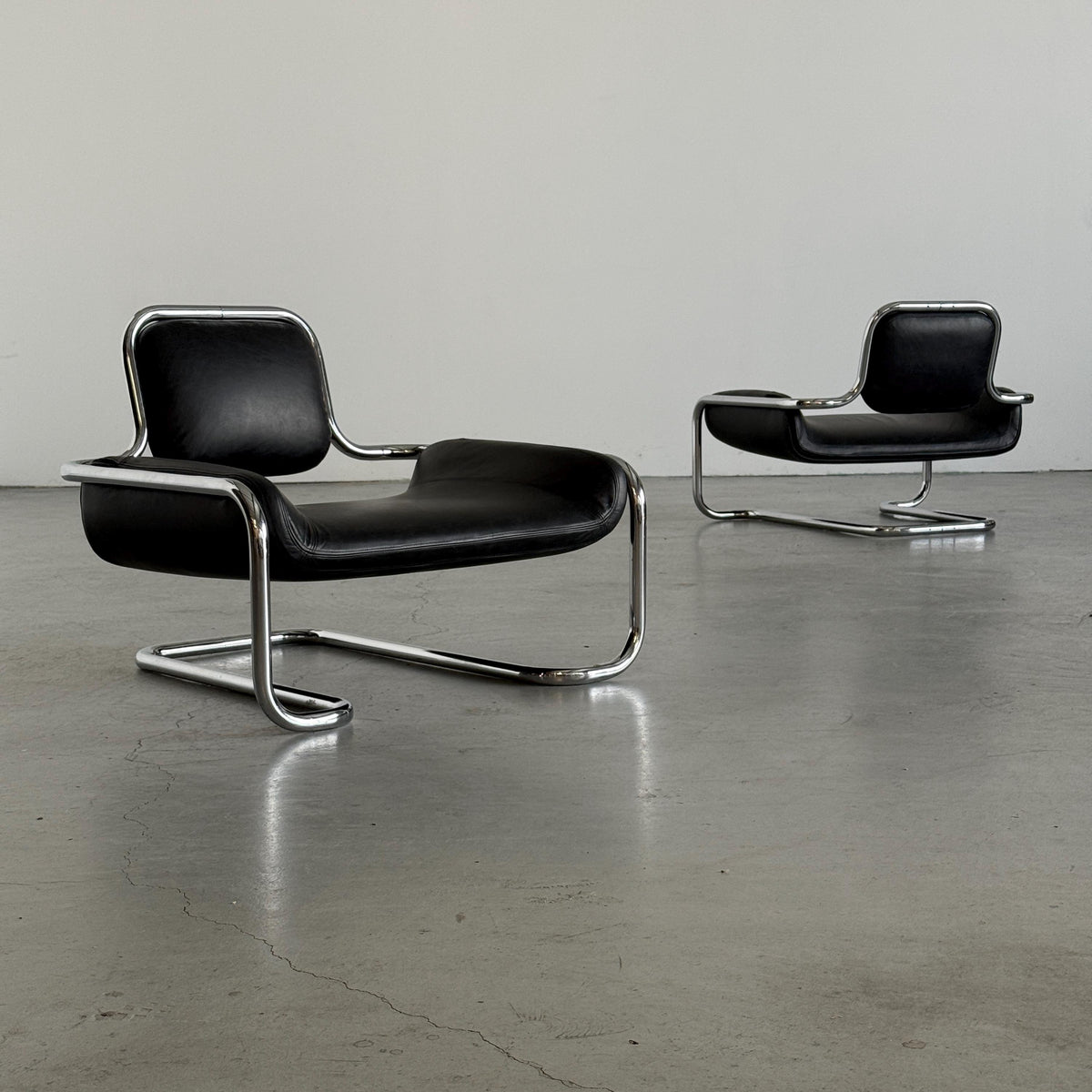 Limande Lounge Chairs by Kwok Hoï Chan for Steiner