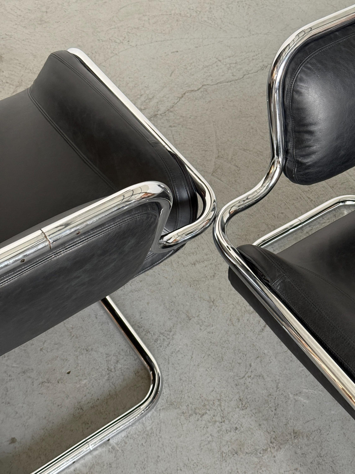 Limande Lounge Chairs by Kwok Hoï Chan for Steiner