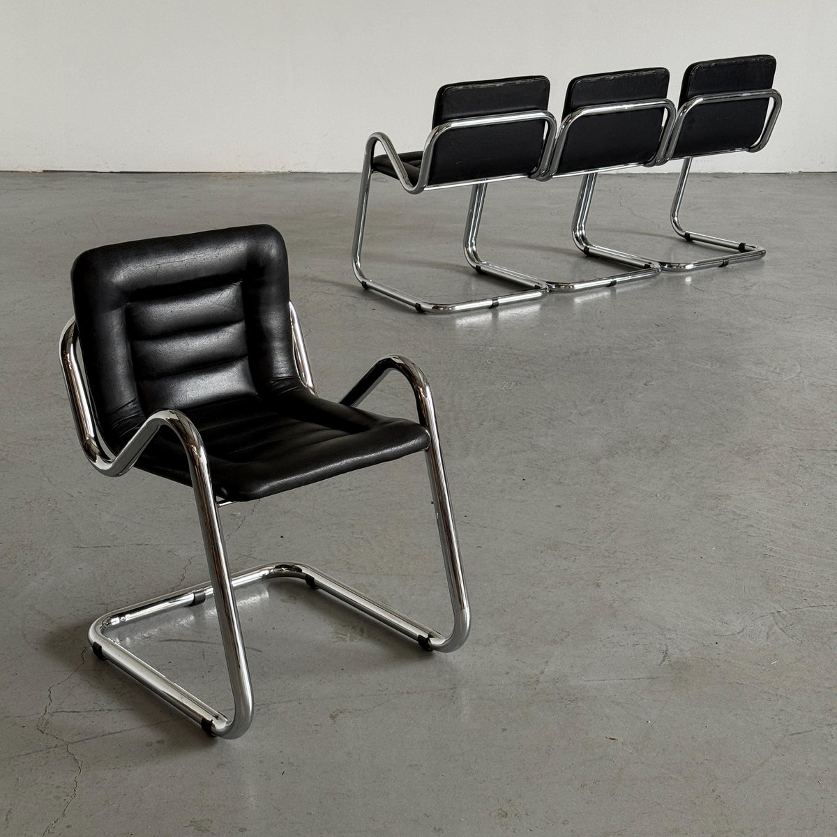 Tubular Chrome Zig-Zag Cantilever Armchair
