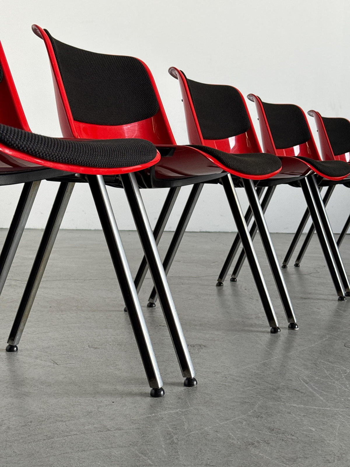 Modus SM 203 Chair by Centro Progetti Tecno