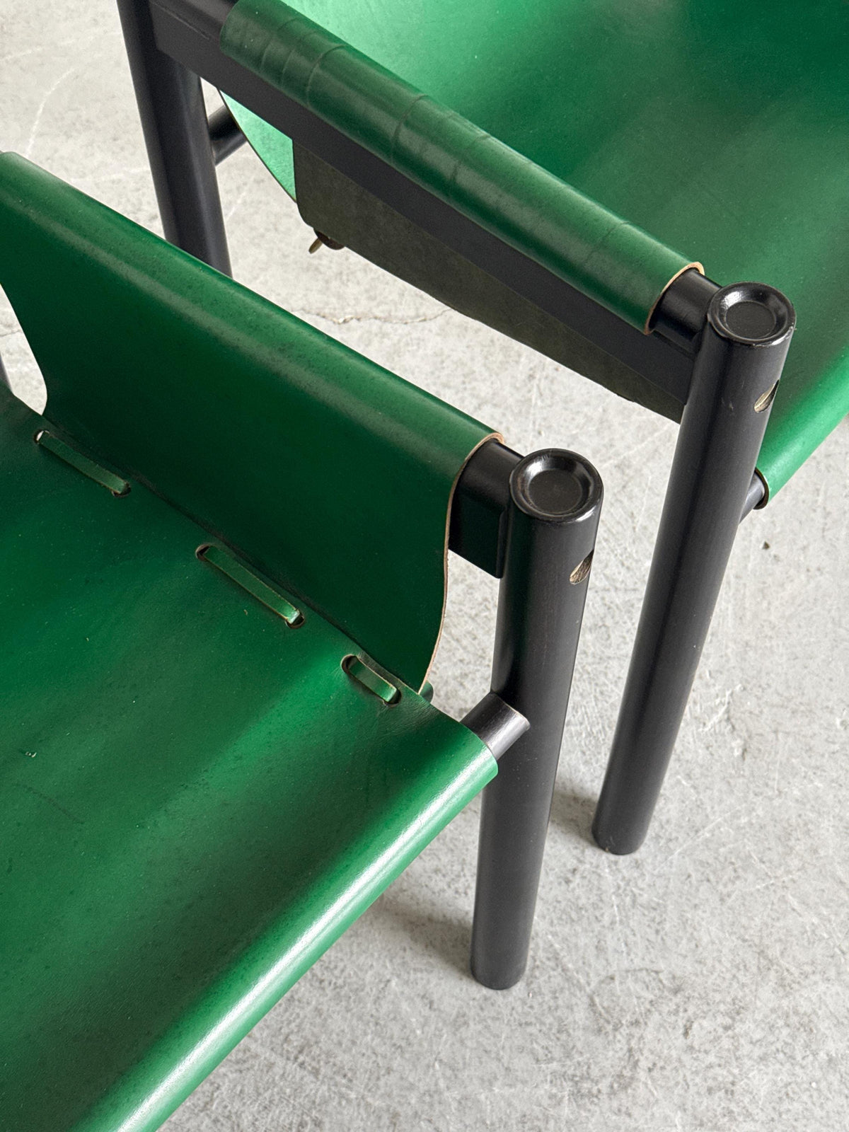 Postmodern Green Leather Armchairs by Ibisco Sedie