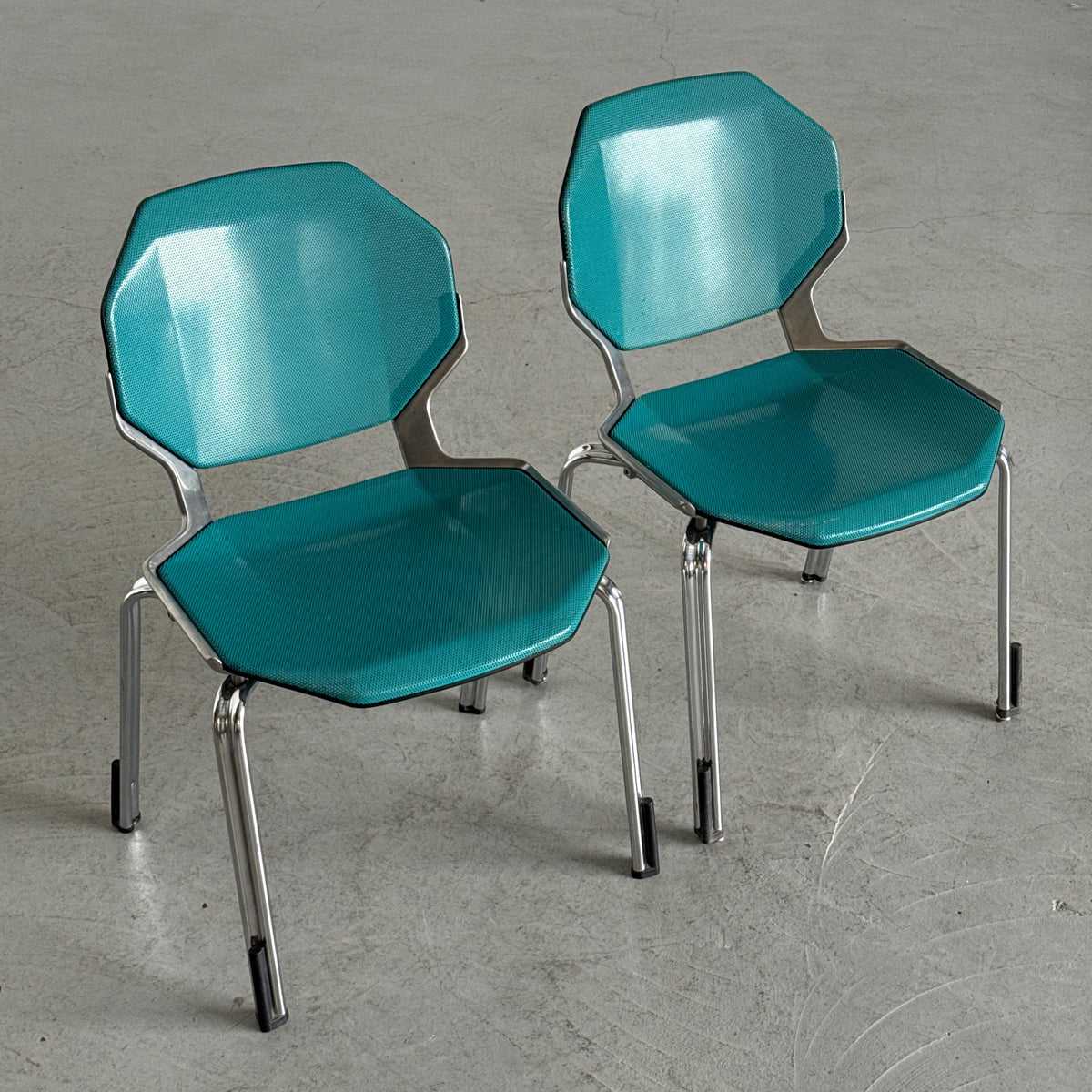 Futuristic Fröscher Sitform Rio Chairs by Hartmut S. Engel
