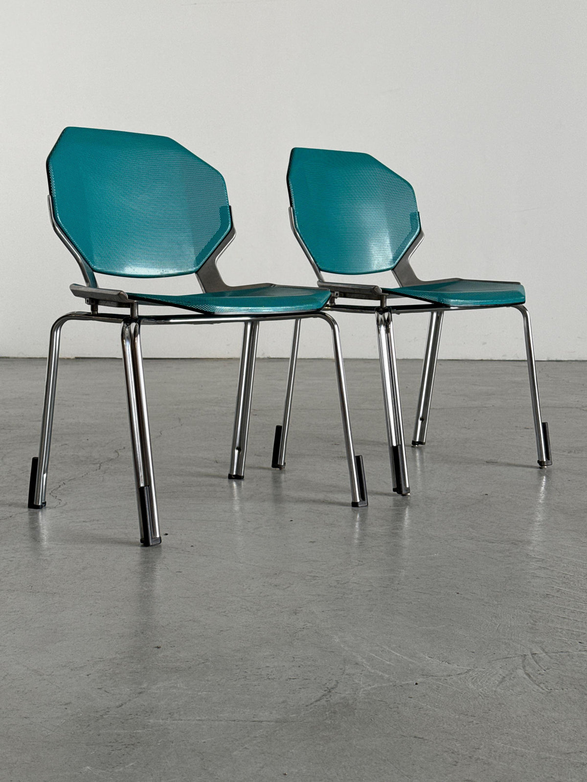 Futuristic Fröscher Sitform Rio Chairs by Hartmut S. Engel