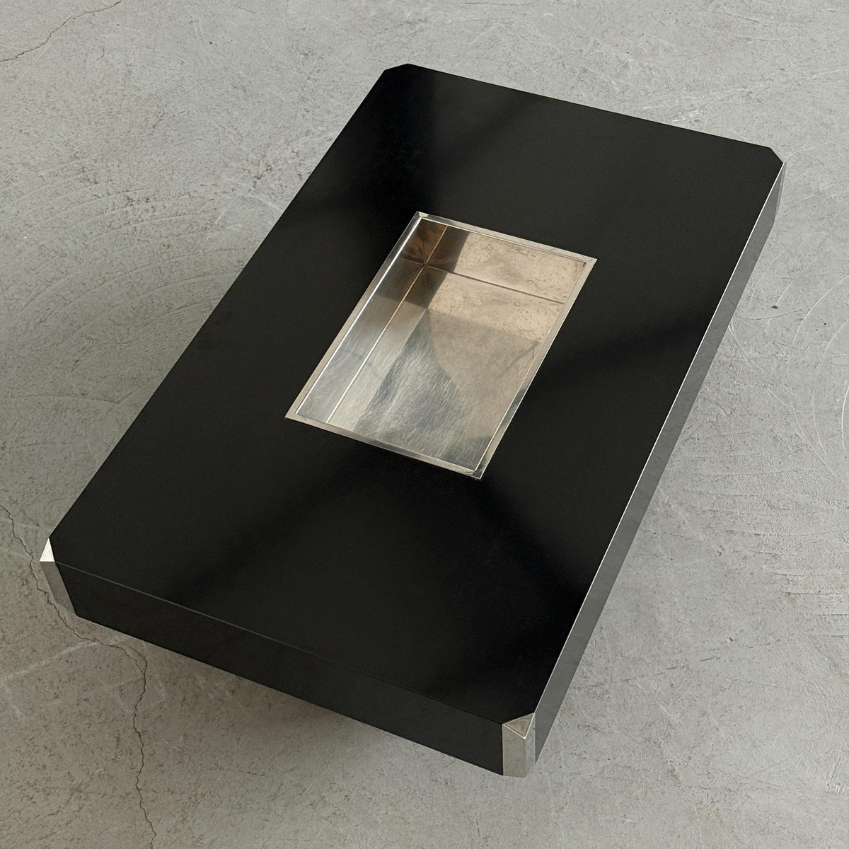 Willy Rizzo Black Alveo Coffee Table
