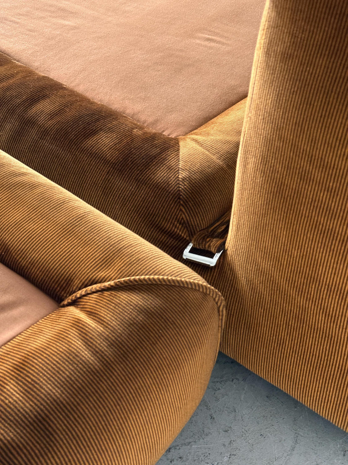 Le Mura Daybeds by Mario Bellini for Cassina