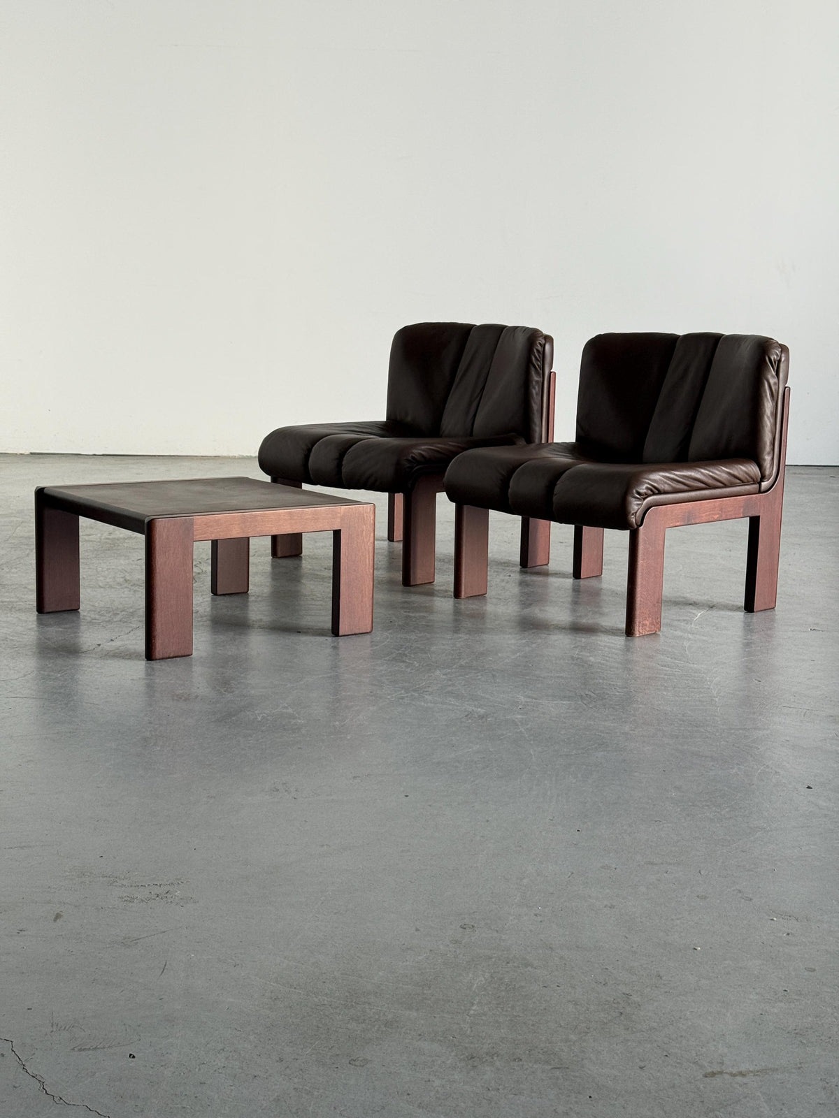 Girsberger Lounge Set in Wood & Brown Leather