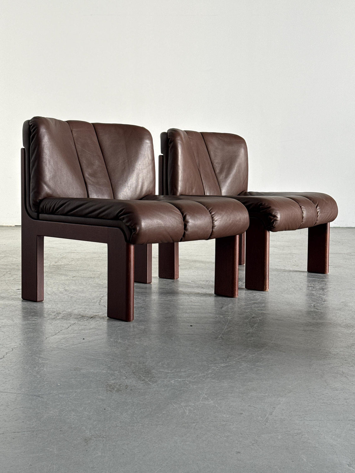 Girsberger Lounge Set in Wood & Brown Leather