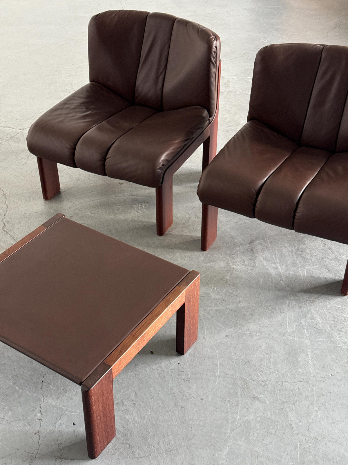 Girsberger Lounge Set in Wood & Brown Leather