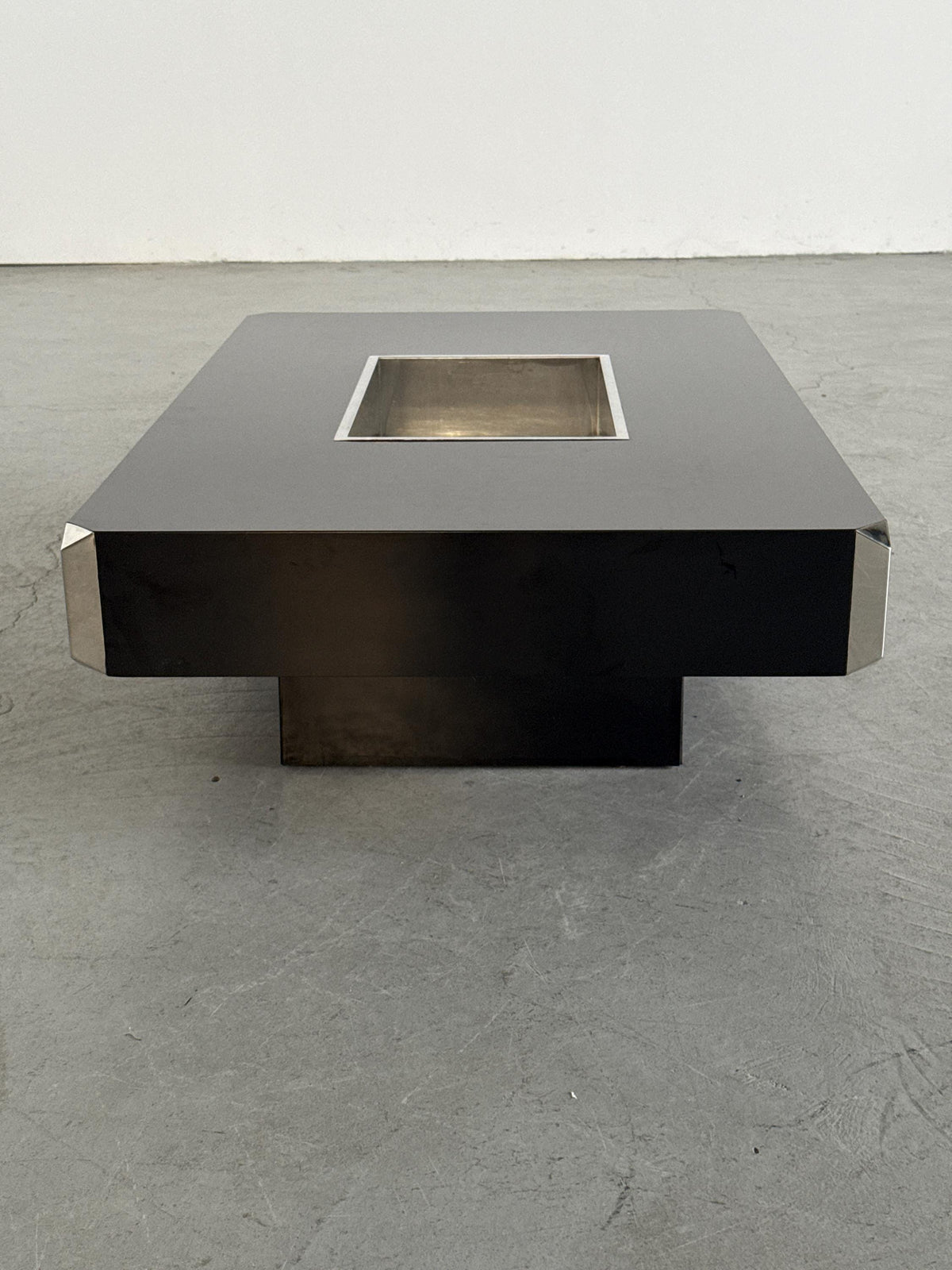 Willy Rizzo Black Alveo Coffee Table