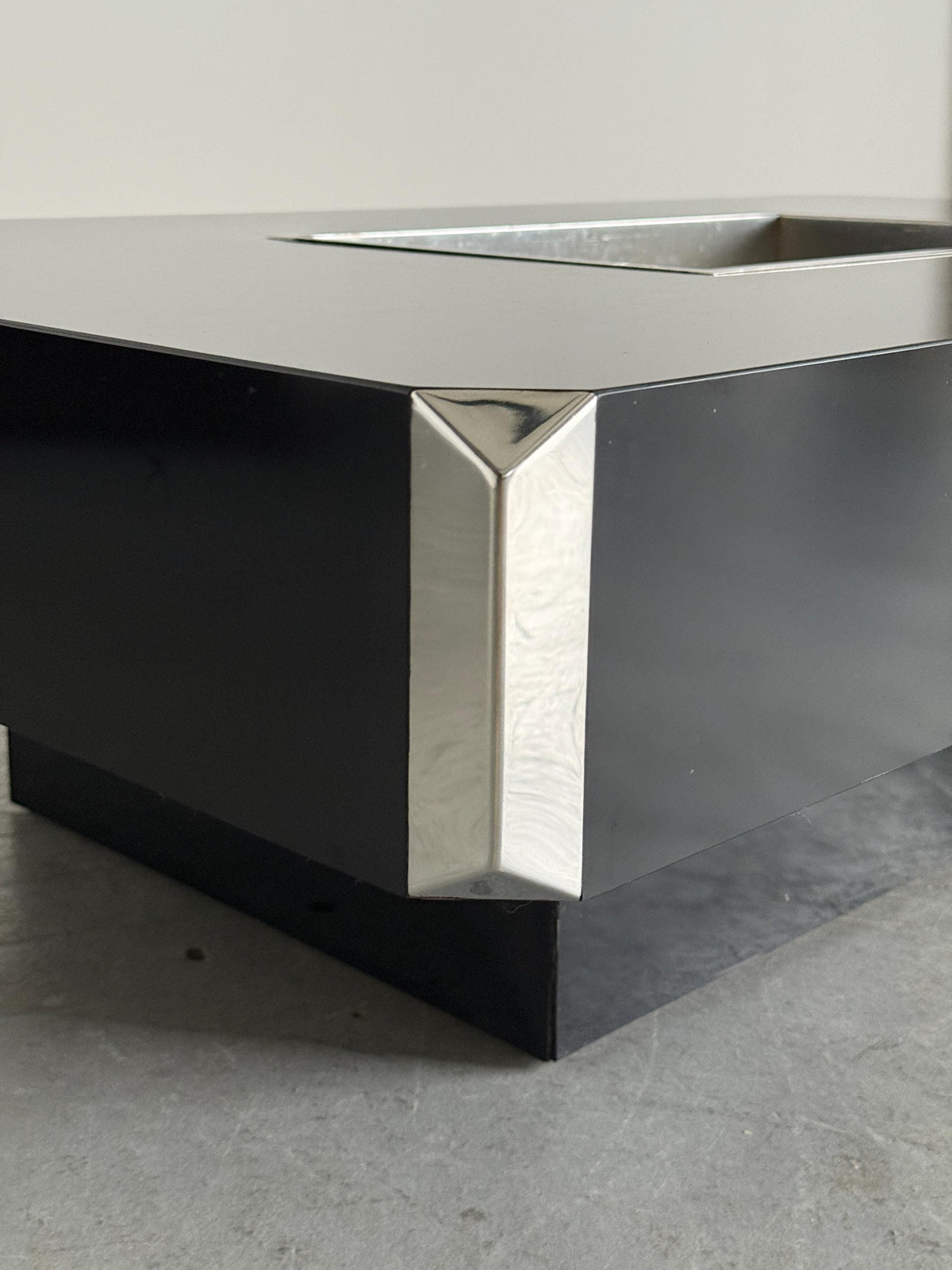 Willy Rizzo Black Alveo Coffee Table