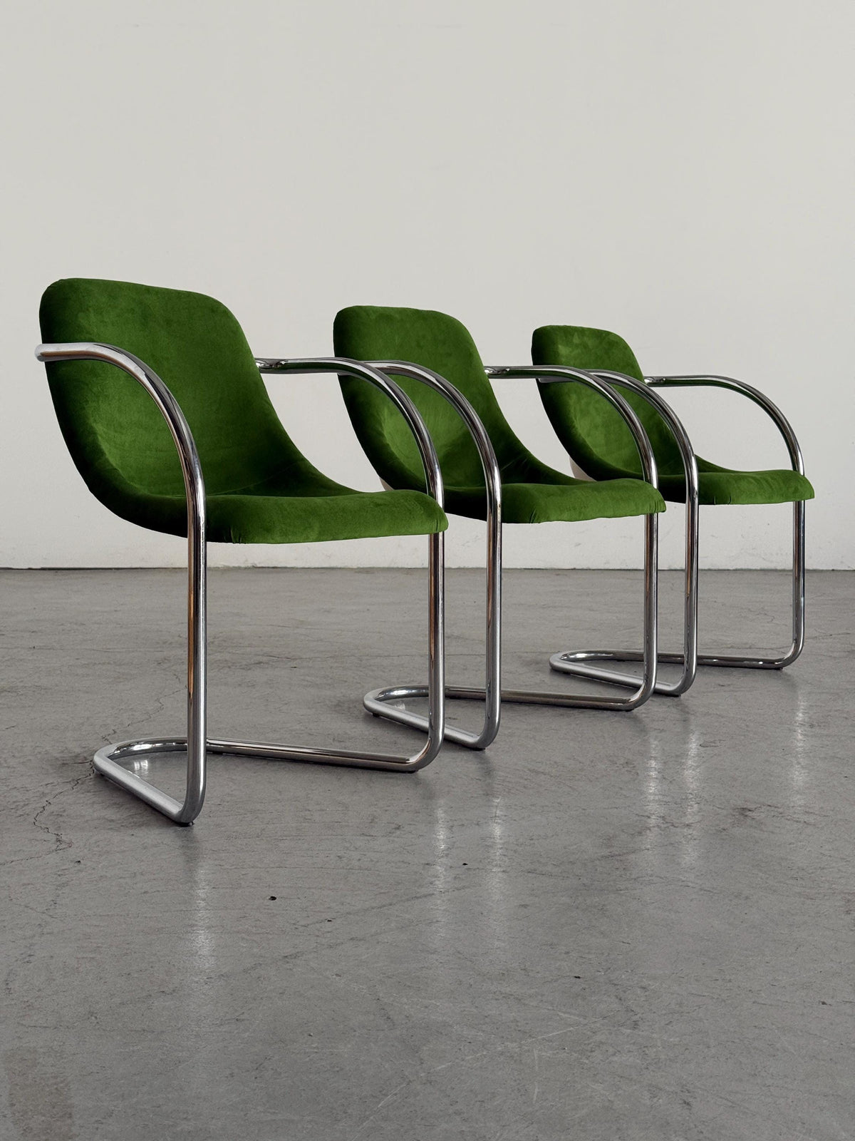 Green Velvet Cantilever Armchairs Attributed to Giovanni Offredi