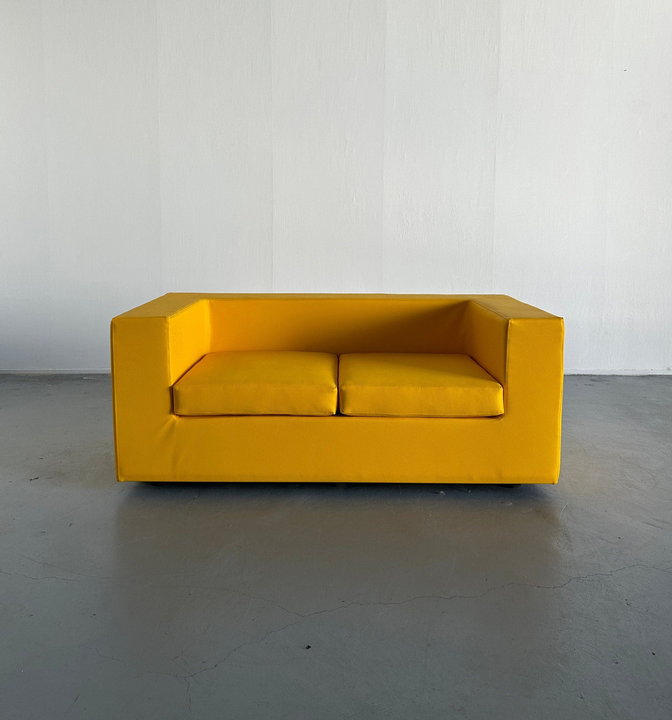 Throw-Away Sofa by Willie Landels for Zanotta, 1965