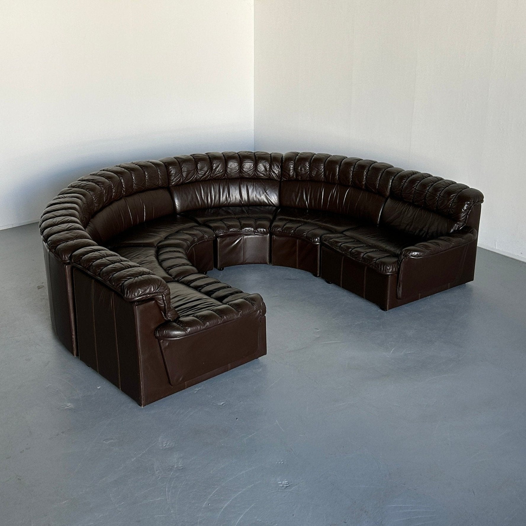 Sectional Snake Sofa in the style of De Sede DS-600 Non-Stop, 1970s