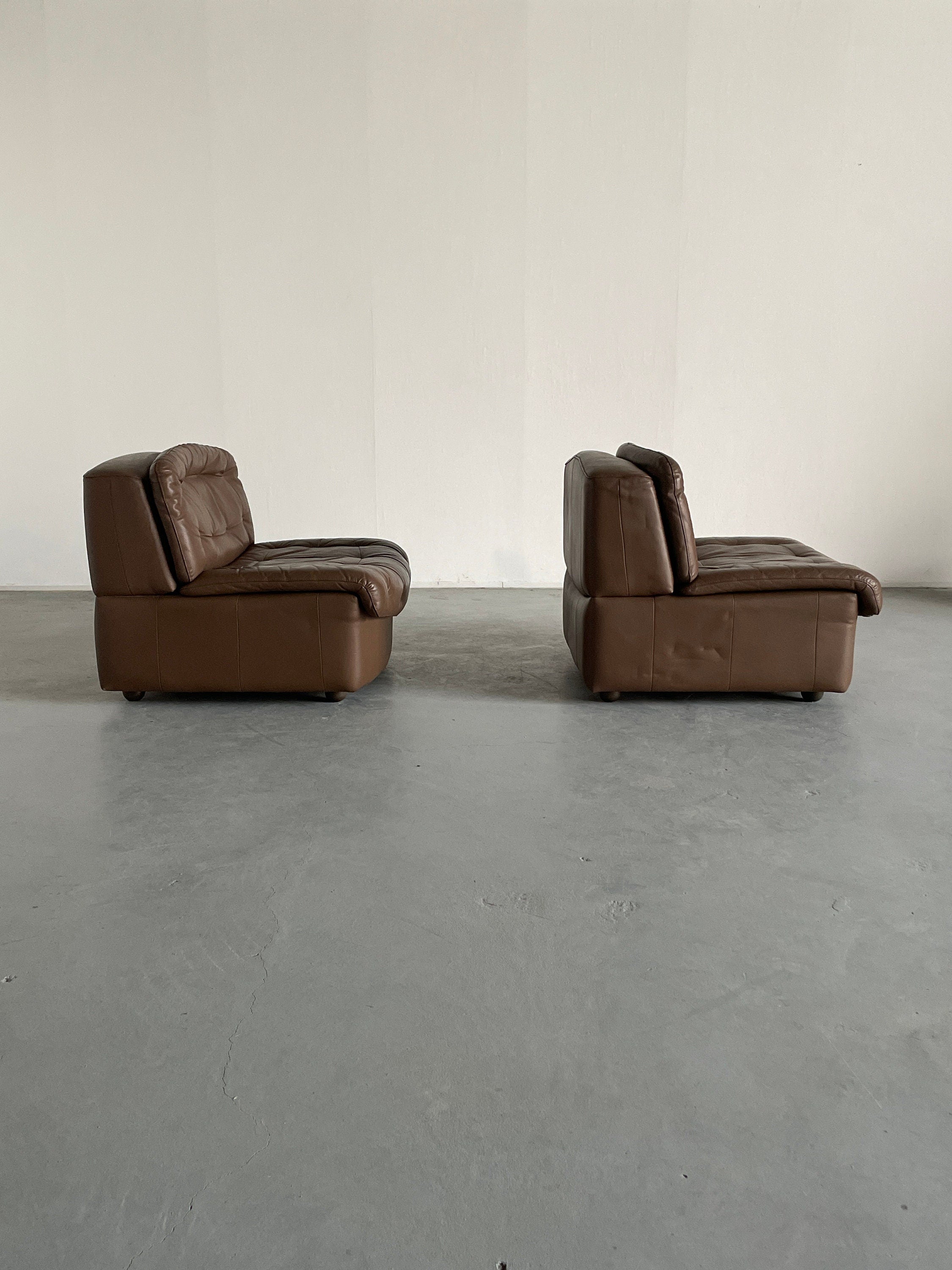 Pair of Leather Lounge Chairs in Style of De Sede, 1970s Italy