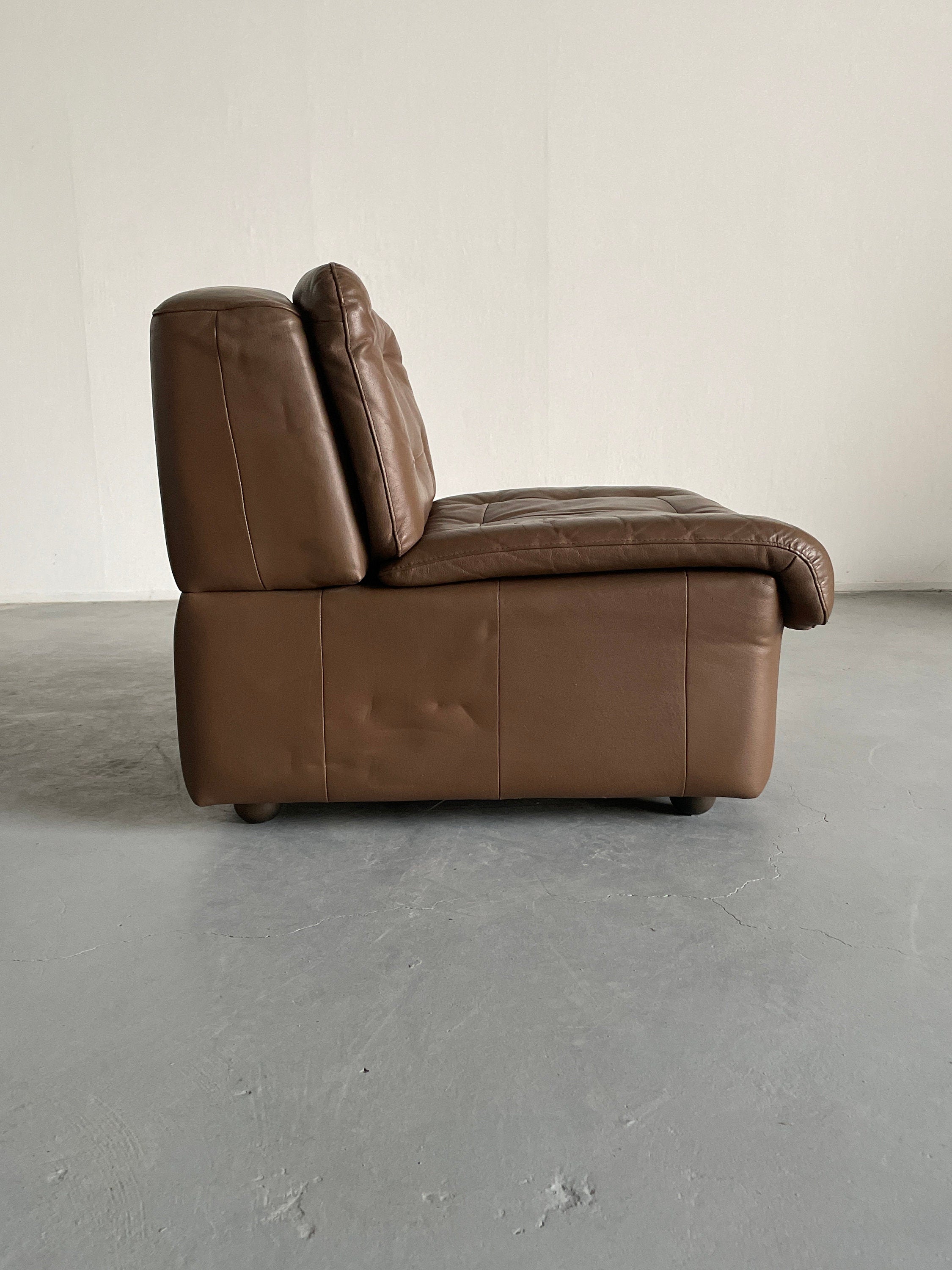 Pair of Leather Lounge Chairs in Style of De Sede, 1970s Italy