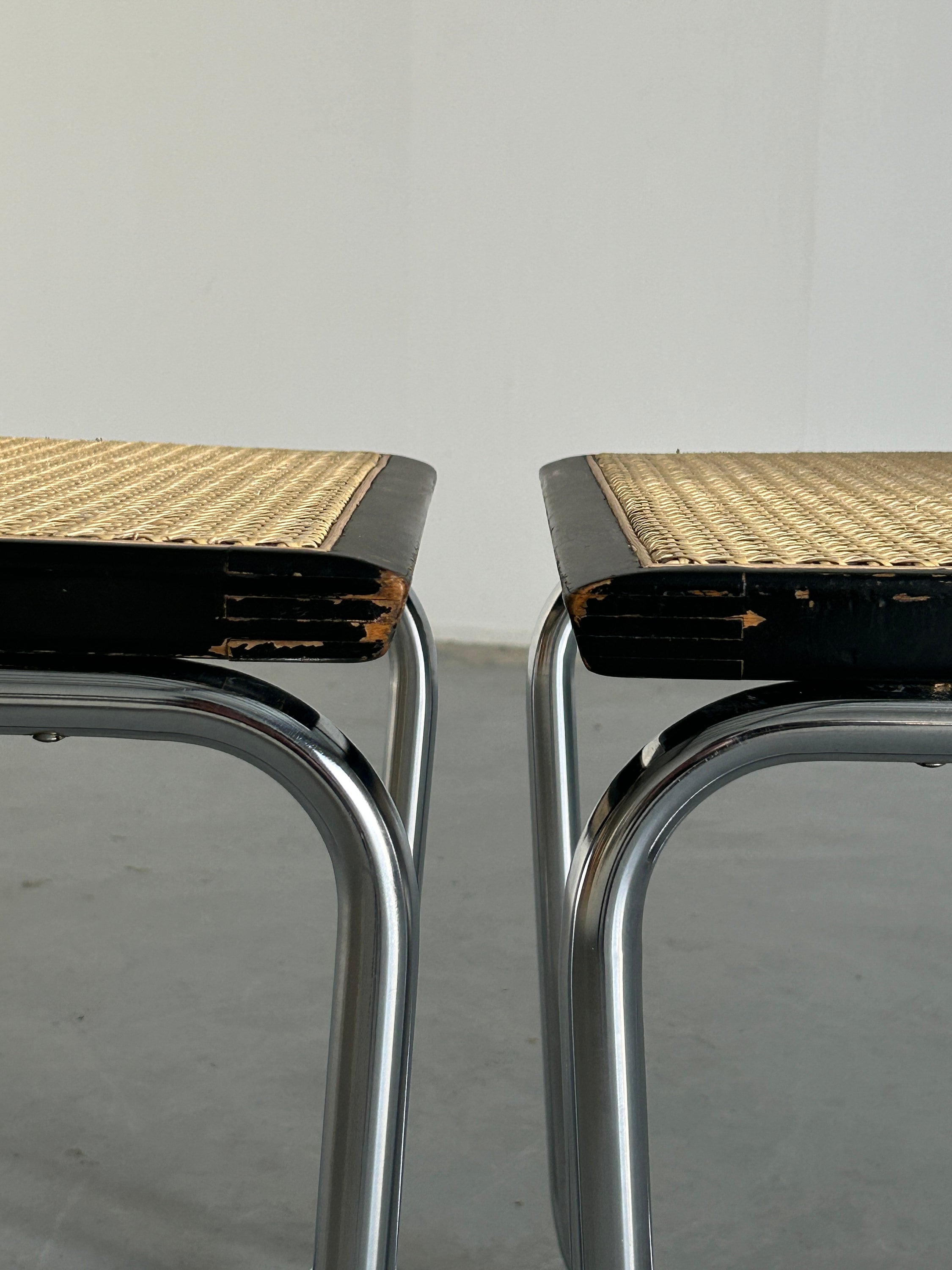Thonet Mundus Cesca Cantilever Chair, a Pair