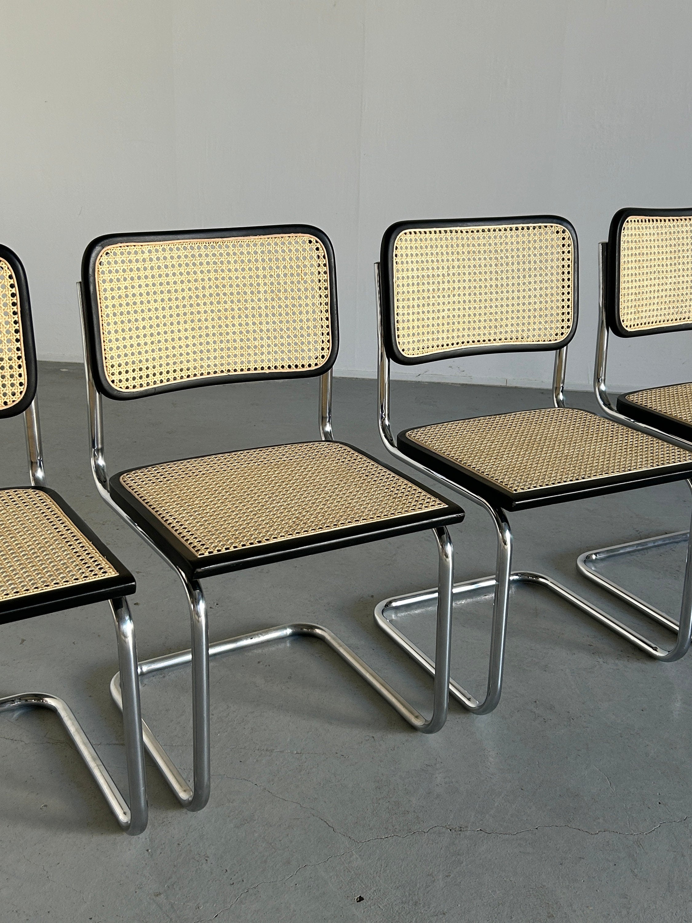 Set of 4 Vintage Marcel Breuer Cesca Design Mid-Century Moder  Cantilever Chair / Marcel Breuer Bauhaus Design B32 Chair, Italian Production