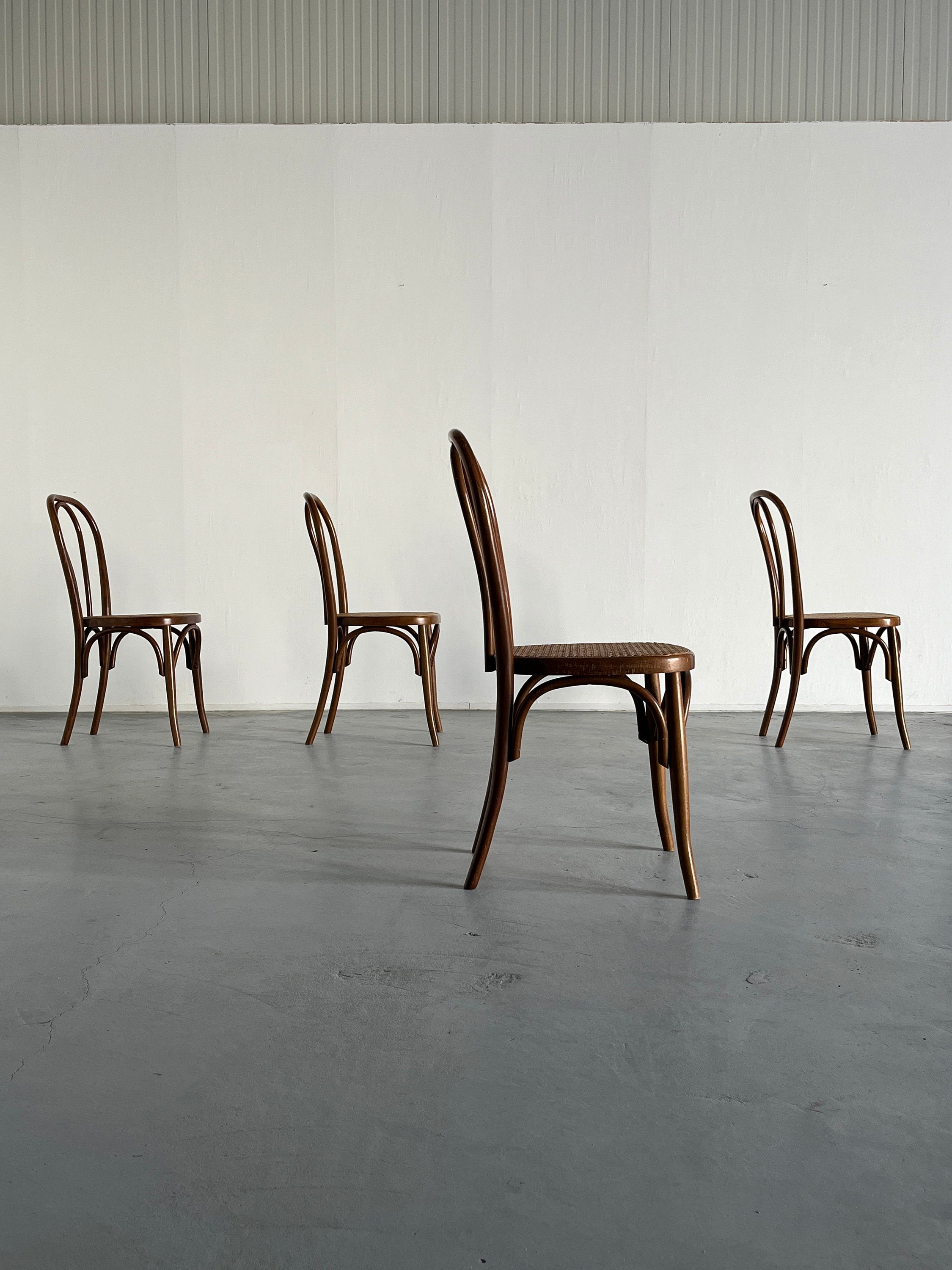 Set of 4 Vintage Thonet Bentwood Style Chairs