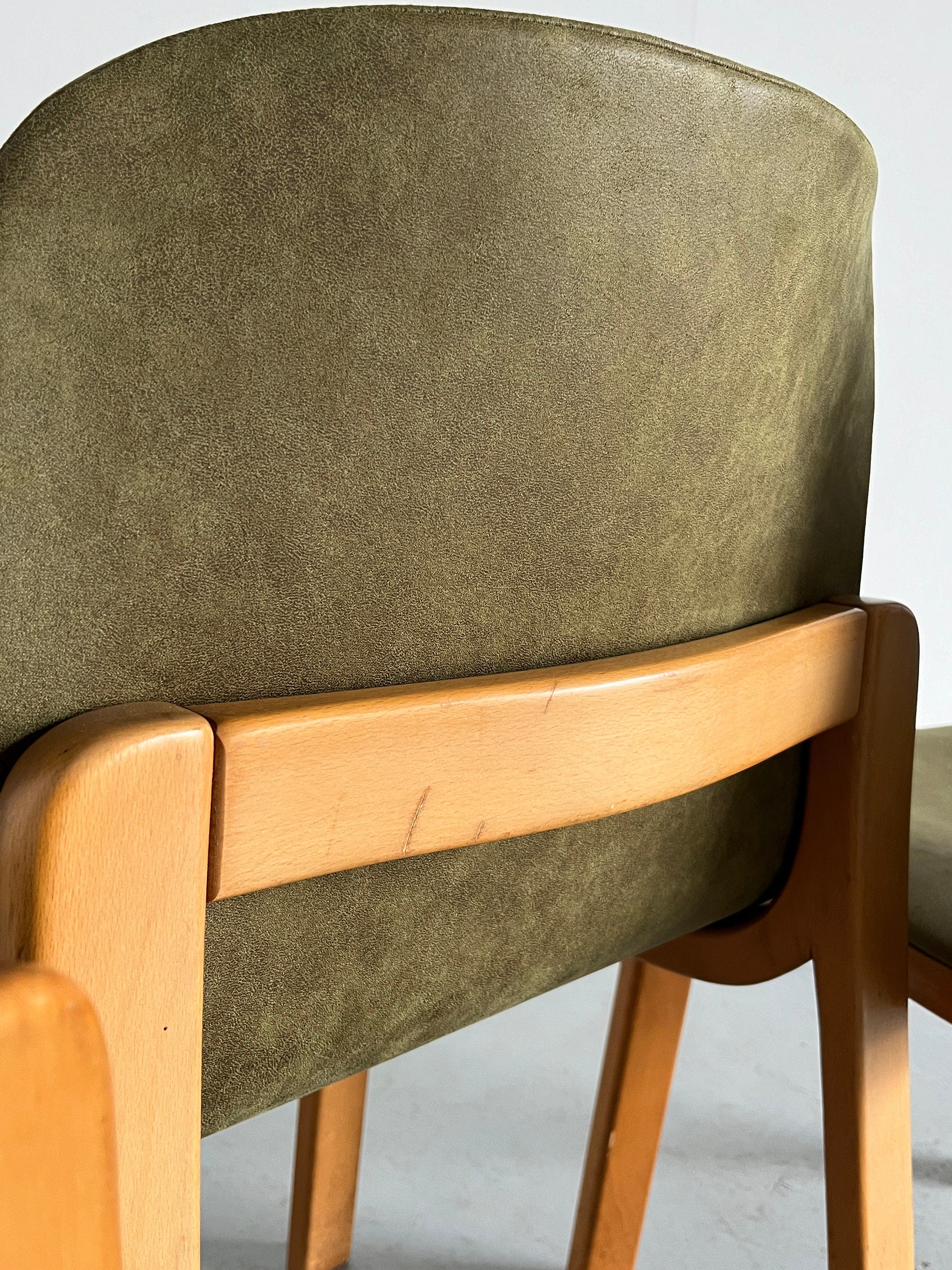 Set of 4 Elegant Italian Mid-Century Modern Bentwood Dining Chairs in Olive Green Padded Upholstery, 1970s
