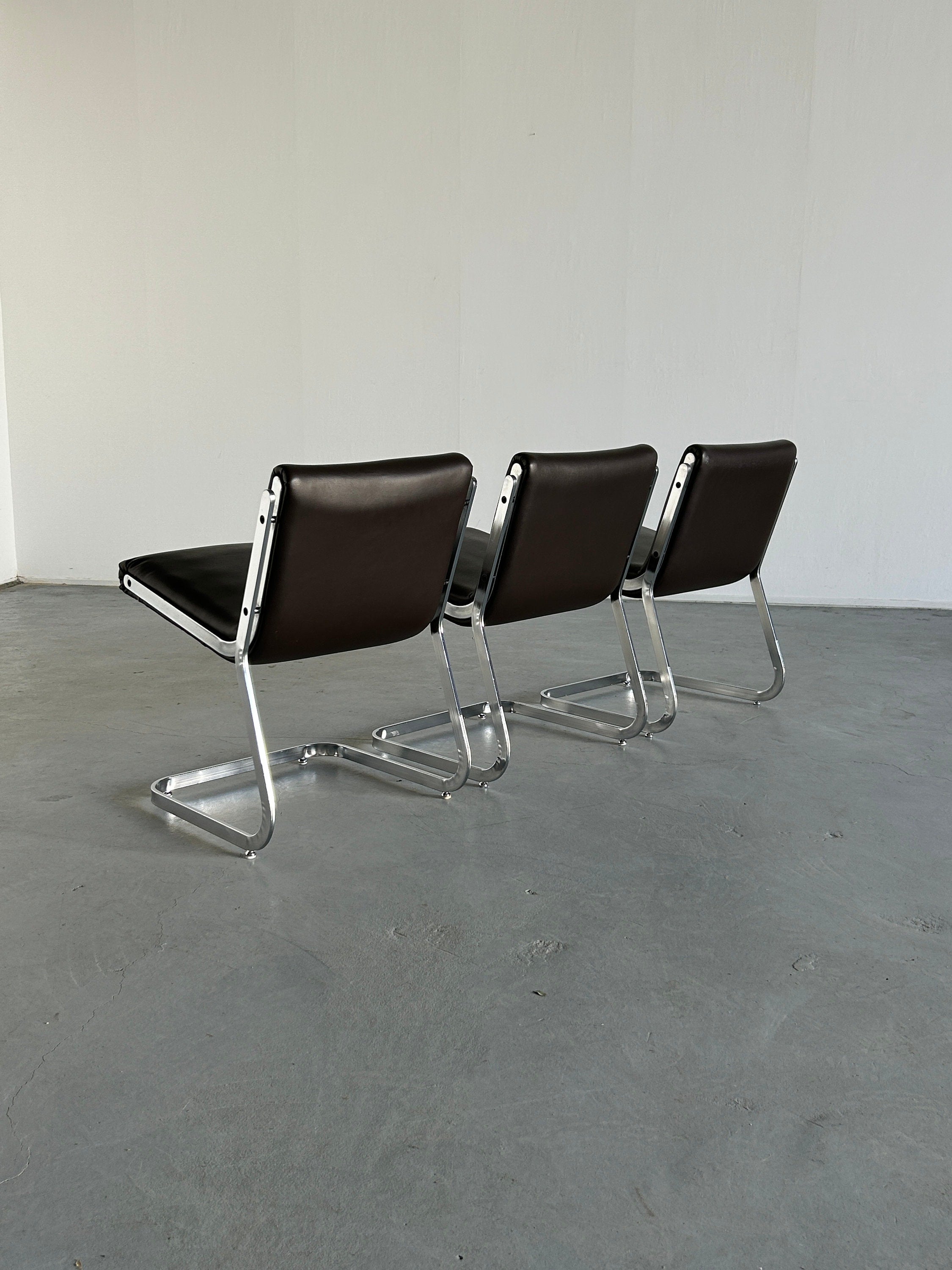 Italian Space Age Cantilever Lounge Chairs, 1970s