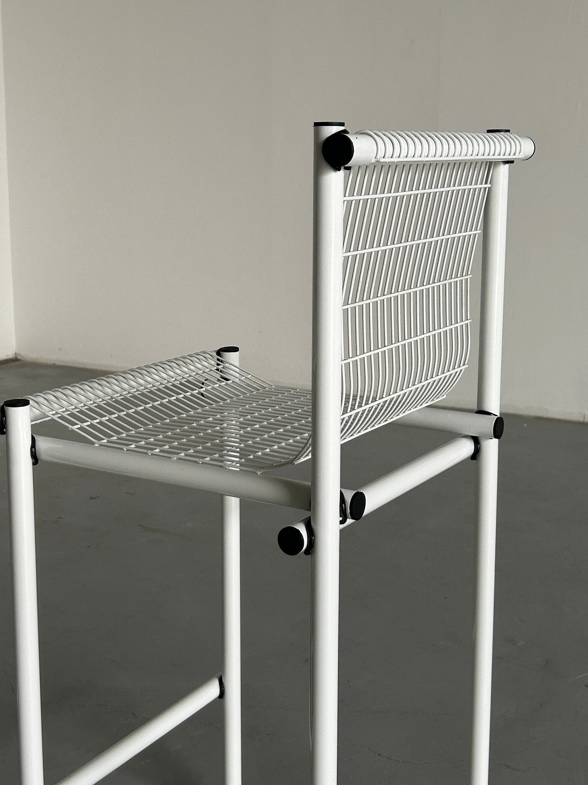 Pair of Vintage Constructivist Wire Bar Chairs in White Coated Metal, 1980s Italy